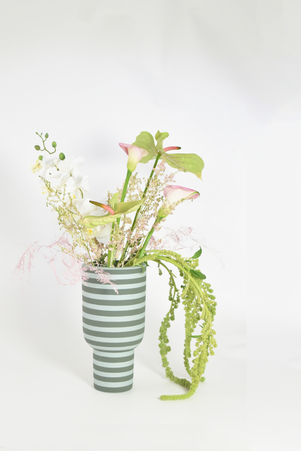 VARIA sculptural vase VARIA sculptural vase